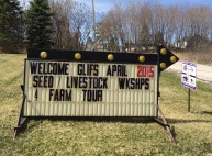 Welcome sign at the Tsyunhehkwa farm. Photo by Elizabeth Hoover